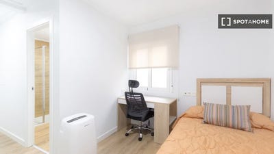 /international/es/alicante-valencian-community-310108592444/