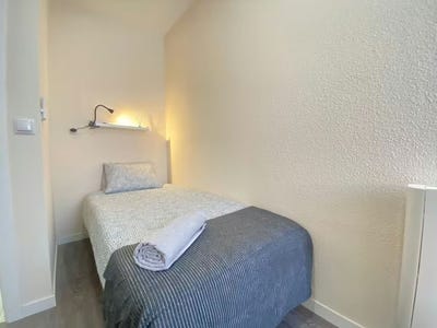 /international/es/calle-de-valderrobres-madrid-madrid-310103137998/