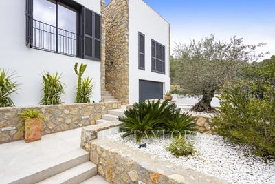 /international/es/esporles-balearic-islands-310104085612/
