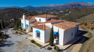 /international/es/canillas-de-aceituno-andalusia-310105824013/