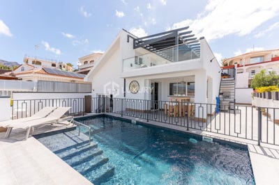 /international/es/adeje-canary-islands-310109175879/