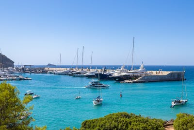/international/es/ctra-el-t-ctra-magaluf-s-ponsa-12-07180-santa-ponca-illes-balears-spain-santa-ponca-balearic-islands-310108895177/