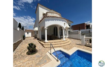 /international/es/empuriabrava-catalonia-310108527287/