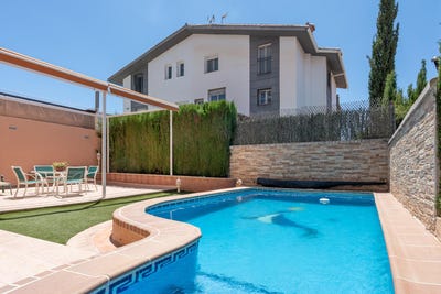 /international/es/huetor-vega-andalusia-310099945494/