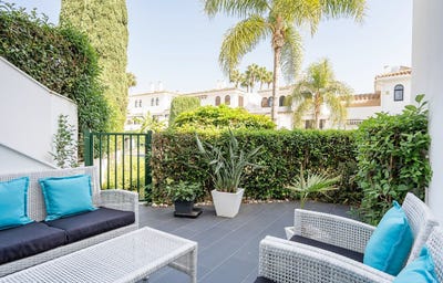 /international/es/8-calle-trajano-malaga-andalusia-310105537407/