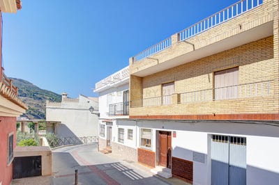 /international/es/velez-de-benaudalla-andalusia-310103538081/