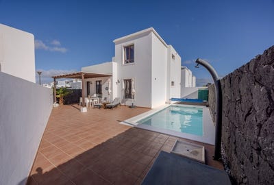 /international/es/playa-blanca-canary-islands-310103086545/