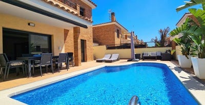 /international/es/castello-d-empuries-catalonia-310110290304/