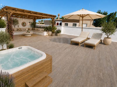 /international/es/calle-jeronimos-roquetas-de-mar-andalusia-310108598359/