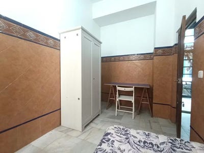 /international/es/calle-castellar-sevilla-andalusia-310100038032/