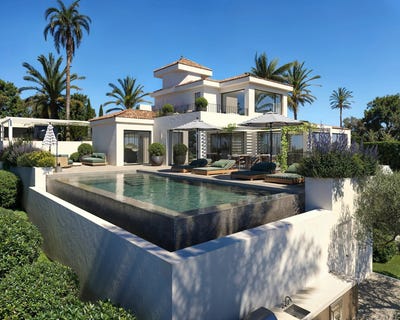 /international/es/scandinavian-inspired-villa-with-panoramic-sea-views-in-los-naranjos-hill-club-nueva-andalucia-marbella-nueva-andalucia-malaga-spain-marbella-valencian-community-310108407697/