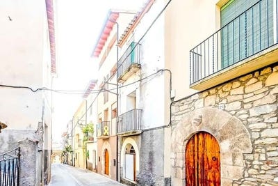 /international/es/castell-de-mur-catalonia-310107237431/