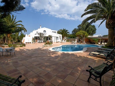 /international/es/es-castell-balearic-islands-120083359029/