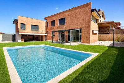 /international/es/calle-la-salvia-chiloeches-castile-la-mancha-310108421104/