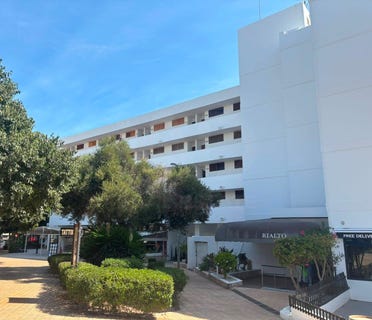 /international/es/avinguda-de-pere-matutes-noguera-eivissa-balearic-islands-310119951003/
