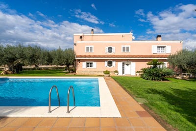 /international/es/roquetes-catalonia-310108944300/