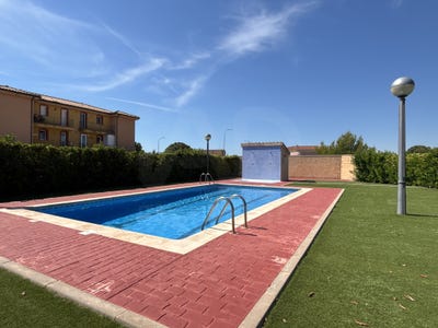 /international/es/carrer-de-merce-rodoreda-mont-roig-del-camp-catalonia-310109618667/