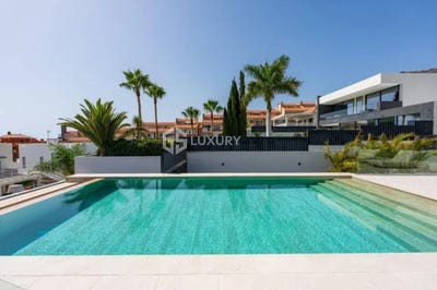 /international/es/adeje-canary-islands-310108764420/