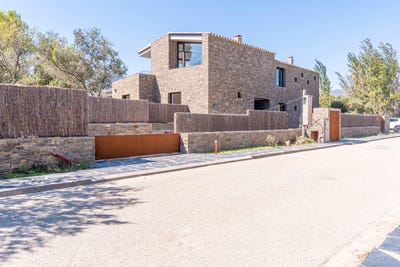 /international/es/cadaques-catalonia-310099706686/