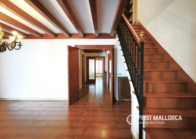 /international/es/carrer-d-en-melia-4-07620-llucmajor-illes-balears-spain-llucmajor-balearic-islands-310108214048/