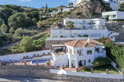 /international/es/salobrena-andalusia-310107026135/