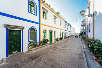 /international/es/mogan-puerto-y-playa-de-mogan-mogan-canary-islands-310096786483/