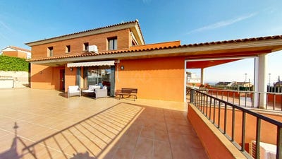 /international/es/carrer-de-miquel-costa-i-llobera-vendrell-el-catalonia-310108243523/