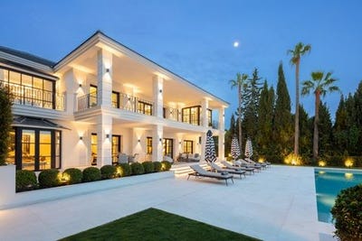 /international/es/sierra-blanca-andalusia-310100763435/