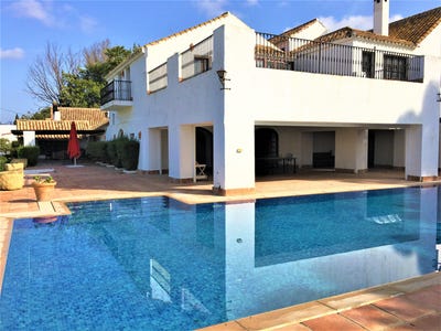 /international/es/san-enrique-de-guadiaro-andalusia-310107702842/