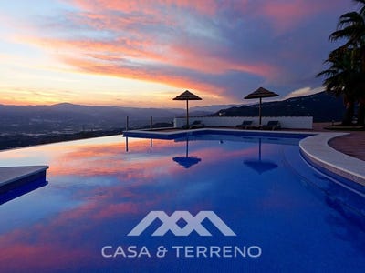 /international/es/algarrobo-andalusia-310099813170/