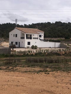 /international/es/pinoso-a-pinoso-valencian-community-310108923545/