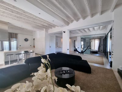 /international/es/dalt-vila-ibiza-balearic-islands-310098390654/