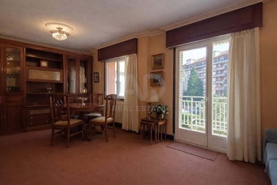 /international/es/paseo-de-luis-ocharan-mazas-castro-urdiales-cantabria-310107489906/