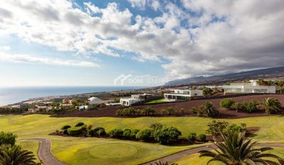 /international/es/guia-de-isora-canary-islands-310103179991/