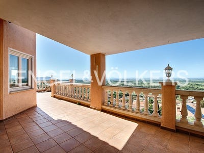/international/es/palau-saverdera-catalonia-310110164688/