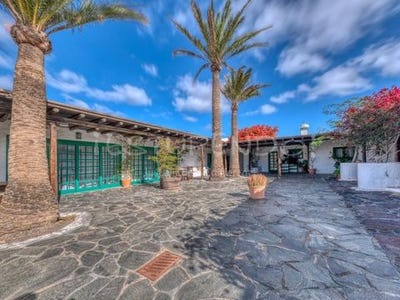 /international/es/yaiza-canary-islands-310104806705/
