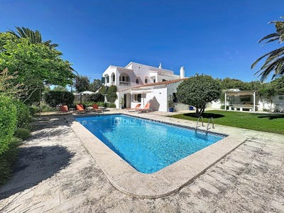 /international/es/es-castell-balearic-islands-310108453535/