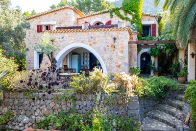 /international/es/17-ctra-soller-deia-balearic-islands-310101736498/