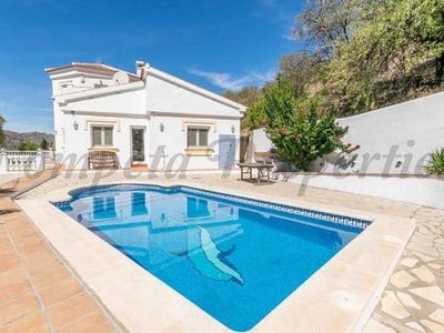 /international/es/competa-andalusia-120097841821/