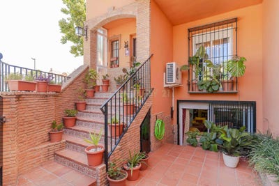 /international/es/huetor-vega-andalusia-310100824021/
