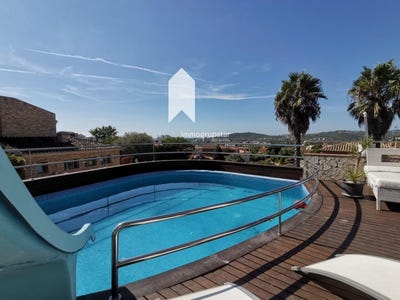 /international/es/castell-platja-d-aro-catalonia-310100085761/