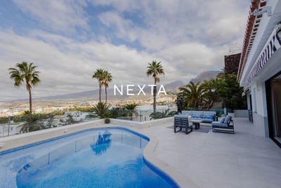 /international/es/adeje-canary-islands-310108330804/