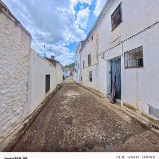 /international/es/calle-pilar-capilla-extremadura-310107912830/