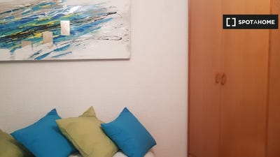 /international/es/alcala-de-henares-madrid-310108560054/