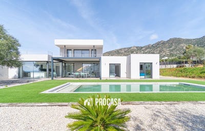 /international/es/palau-saverdera-catalonia-310106682920/