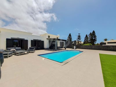 /international/es/calle-irlanda-yaiza-canary-islands-310108921705/