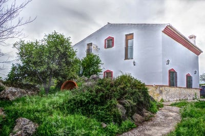 /international/es/alcaucin-andalusia-310108429644/