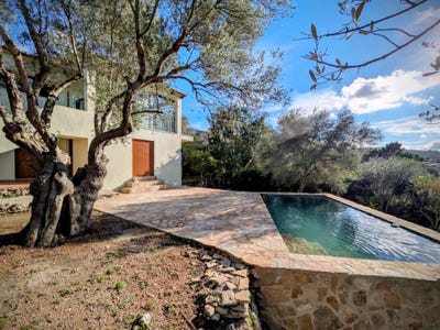 /international/es/86-urb-george-sand-valldemossa-balearic-islands-310107089633/