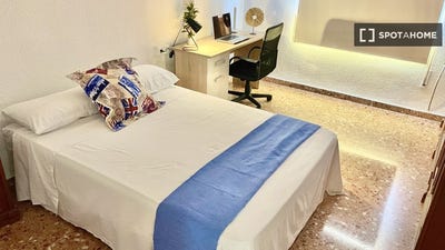 /international/es/alicante-valencian-community-310108558670/