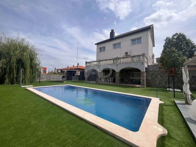 /international/es/carrer-d-europa-terrassa-catalonia-310108699611/